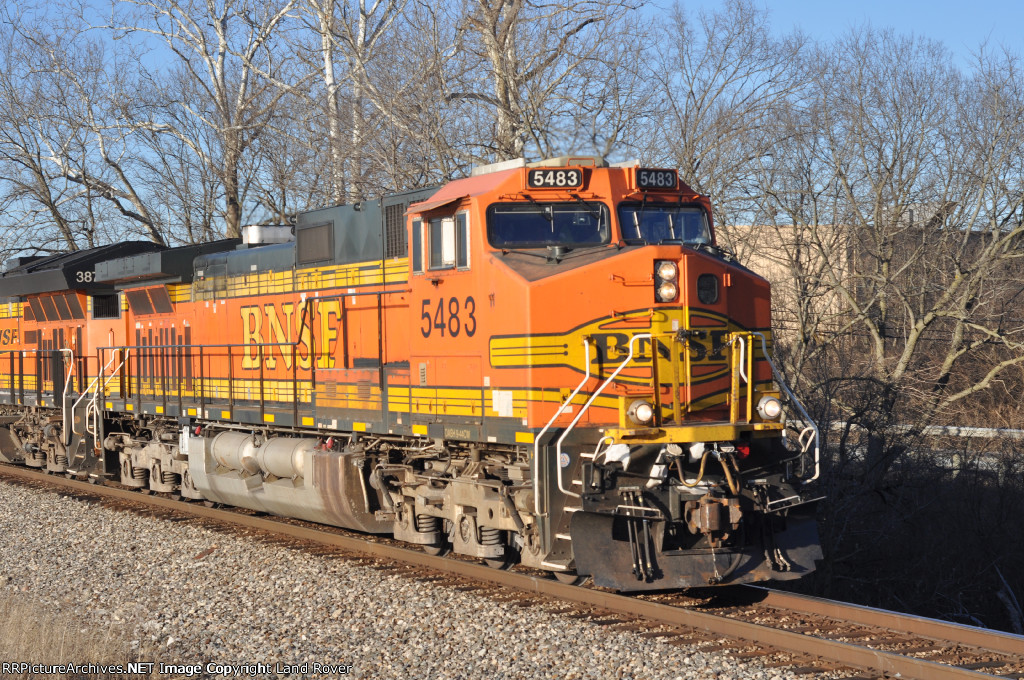 BNSF 5483 East